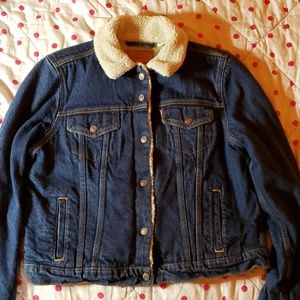 Levi's women's Sherpa Trucker Jacket
